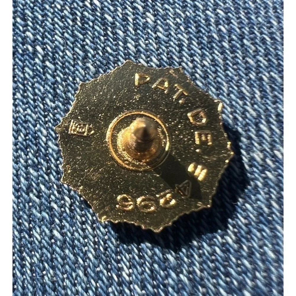 Vtg American‎ Legion Screw Back Gold Tone Lapel Pin